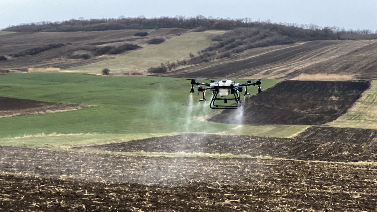 Pulverizarea aeriană, permisă la nivelul UE în anumite condiții