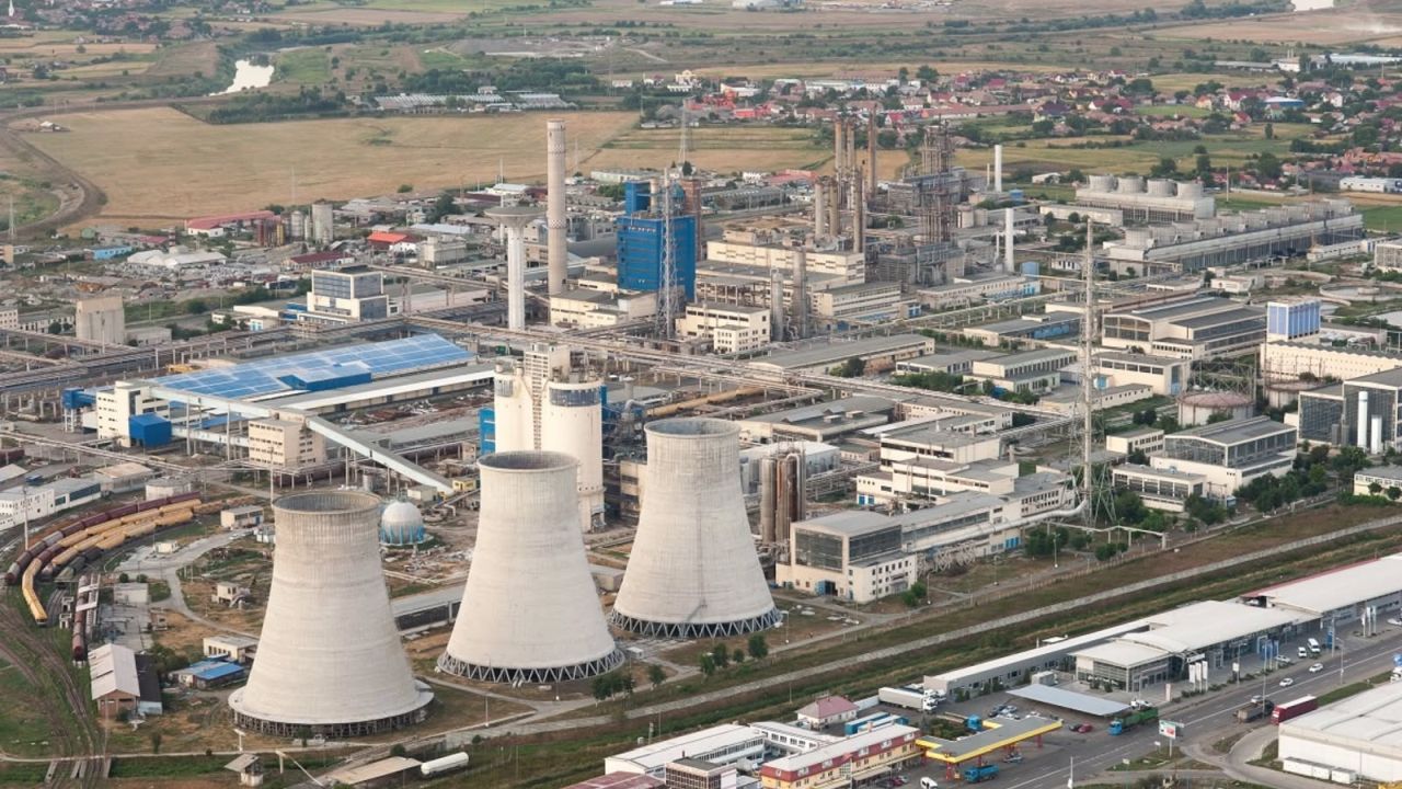 Procedura de concedieri colective, deschisă la Azomureș