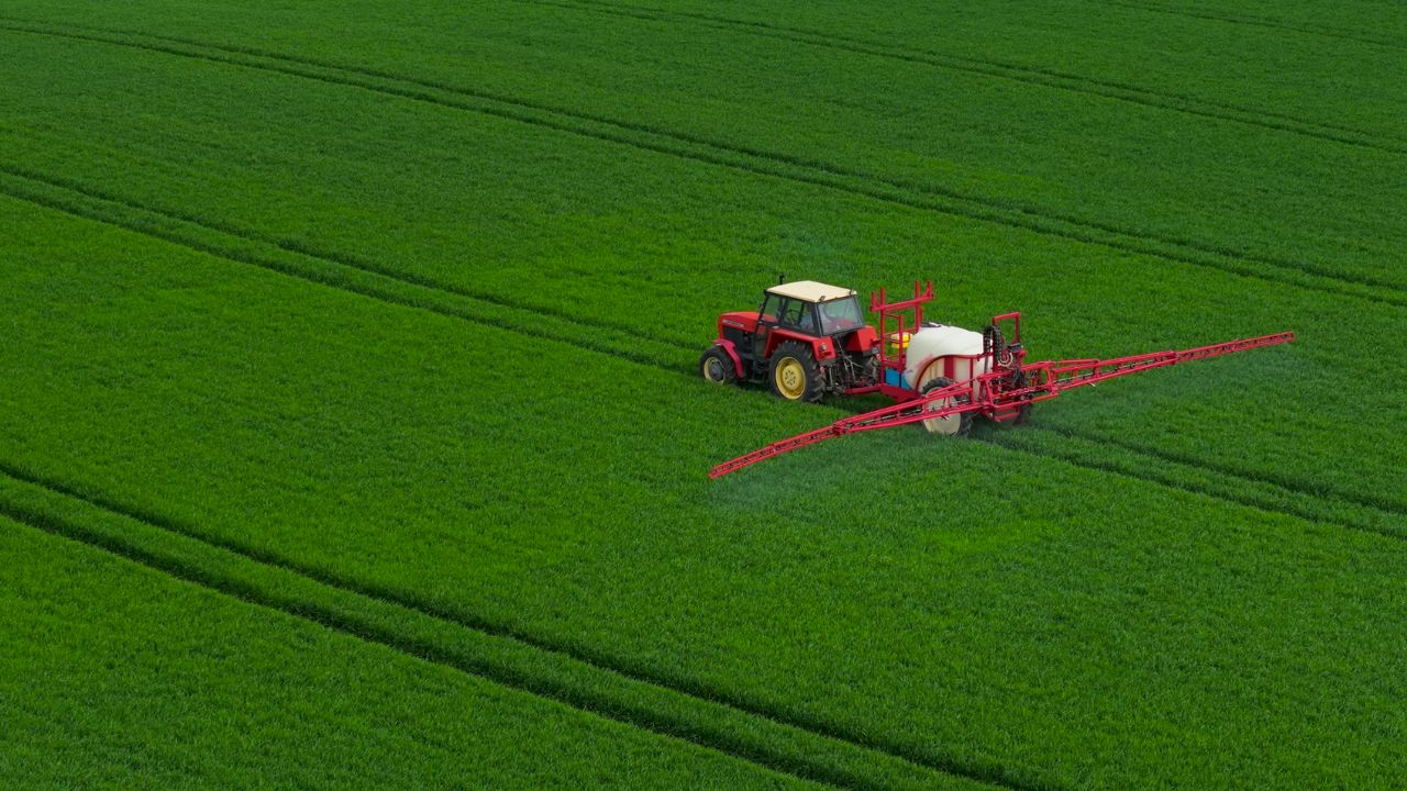 Aplicare de produse de protecția plantelor conform tehnologiei Nufarm